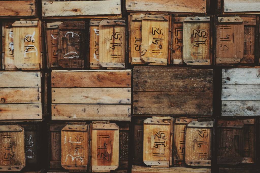 Caisse en bois pour envoyer un cadeau pour amateur de vin